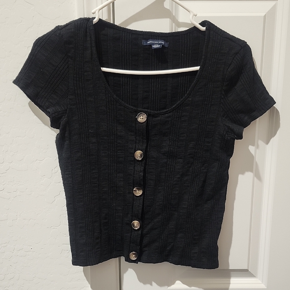 American eagle black top with buttons Medium